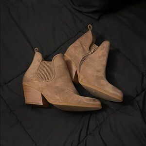 Pierre Dumas Brown Ankle Booties
